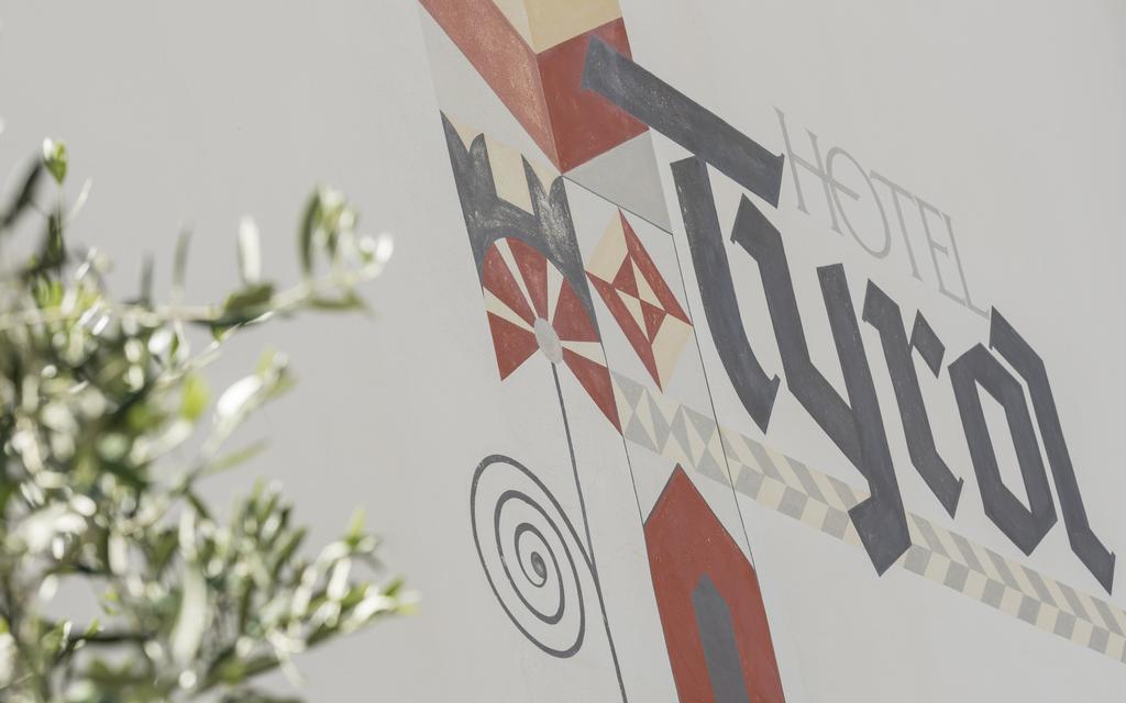 Hotel Tyrol Ora / Auer Ngoại thất bức ảnh
